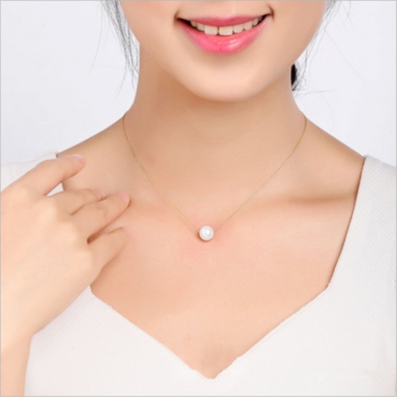 ➰Faux Pearl Necklace - Picture 2 of 2